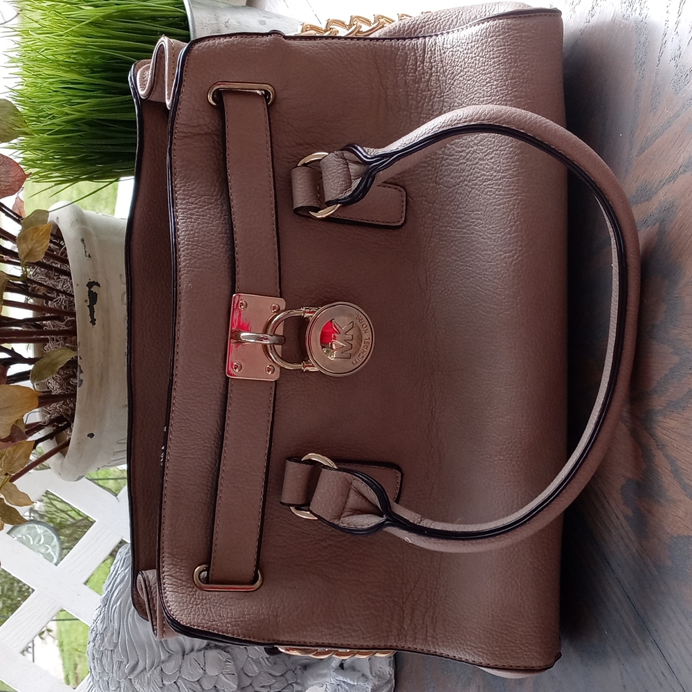 MICHAEL KORS HAMILTON ZIP CLOSER SATCHEL